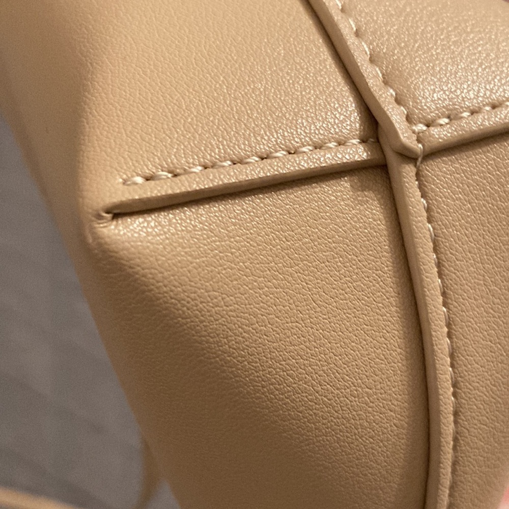 Samara Soft Pink Crossbody Bag - Picture 7 of 13